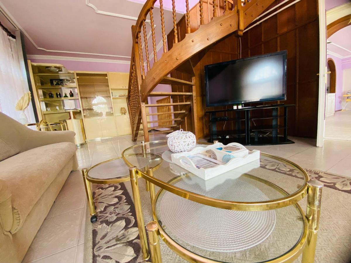 Mo Relax Vendeghaz Villa มูราฮาลอม ภายนอก รูปภาพ